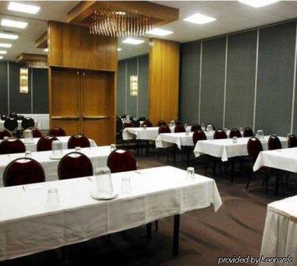 Howard Johnson Plaza Kansas City Hotel & Conference Center מראה חיצוני תמונה