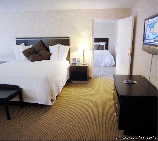 Howard Johnson Plaza Kansas City Hotel & Conference Center חדר תמונה